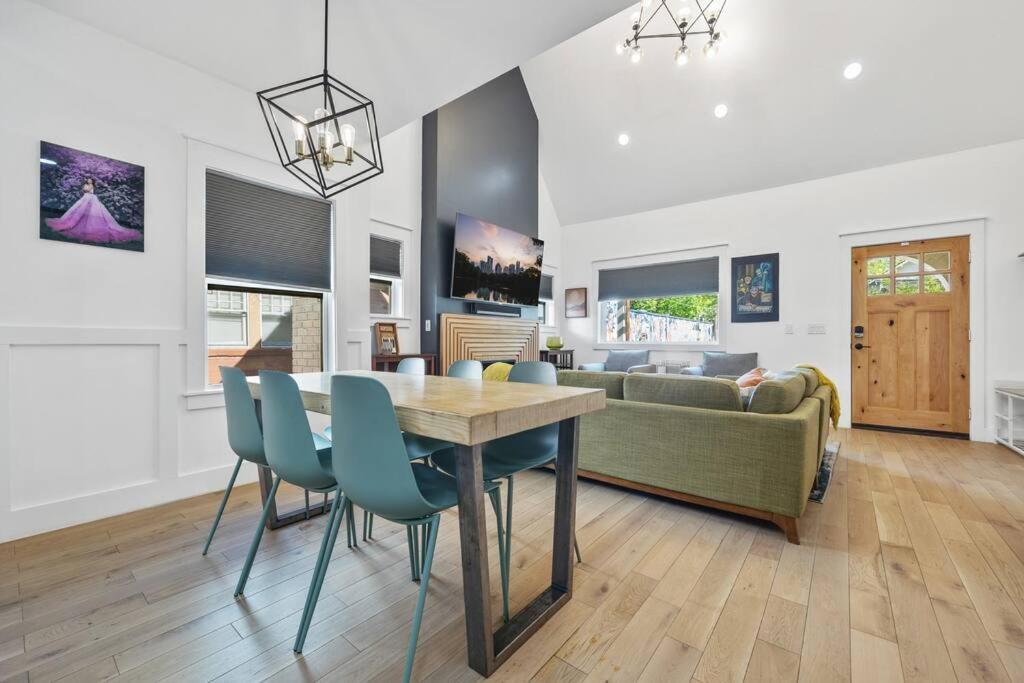 Designer Home: King Beds, Luxe Bath+Free Parking! Atlanta Zewnętrze zdjęcie